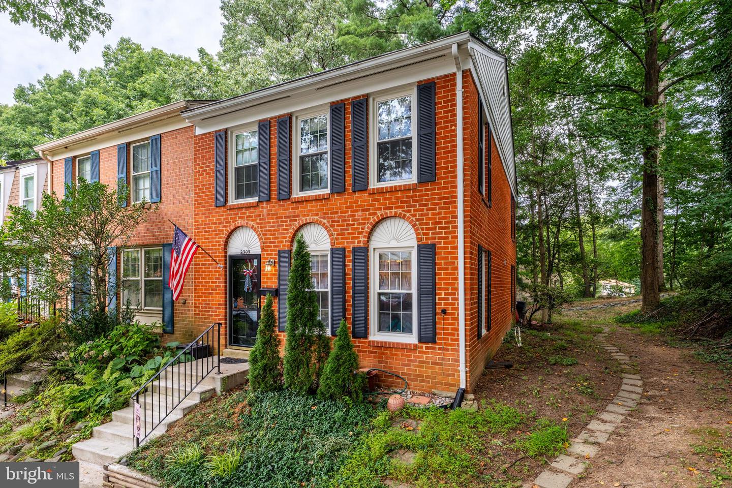 2305 HORSEFERRY CT Property Photo 1