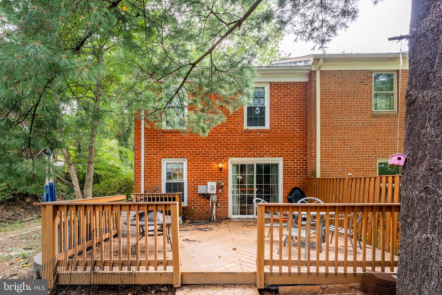 2305 Horseferry Ct Property Photo 3