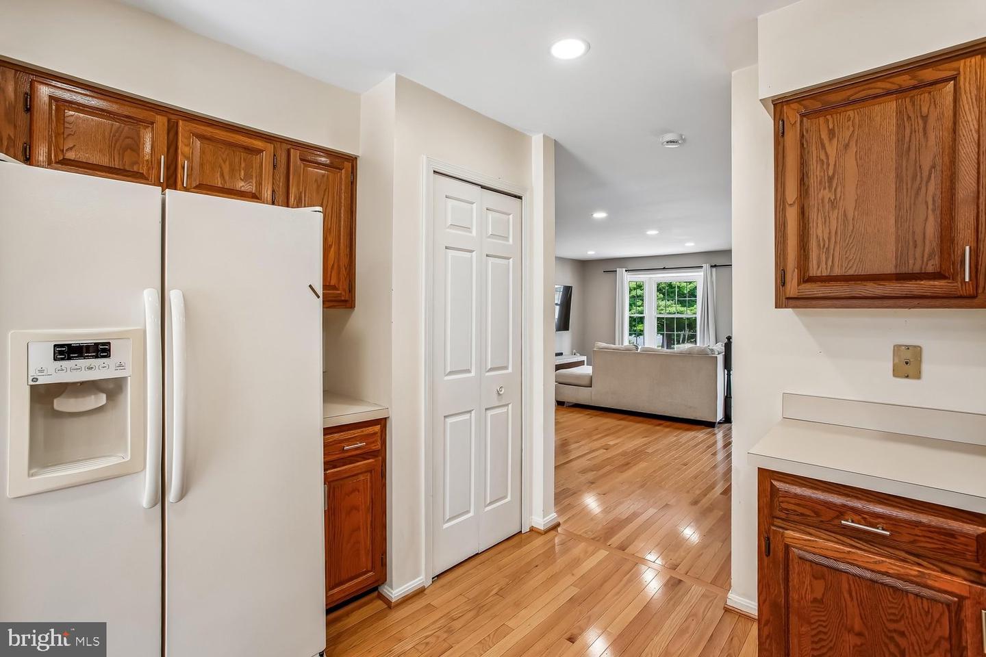 5944 Norham Dr Property Photo 18