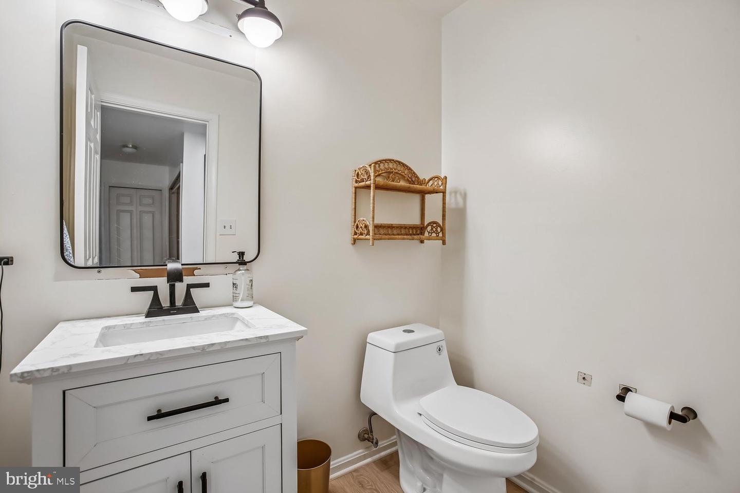 5944 Norham Dr Property Photo 26