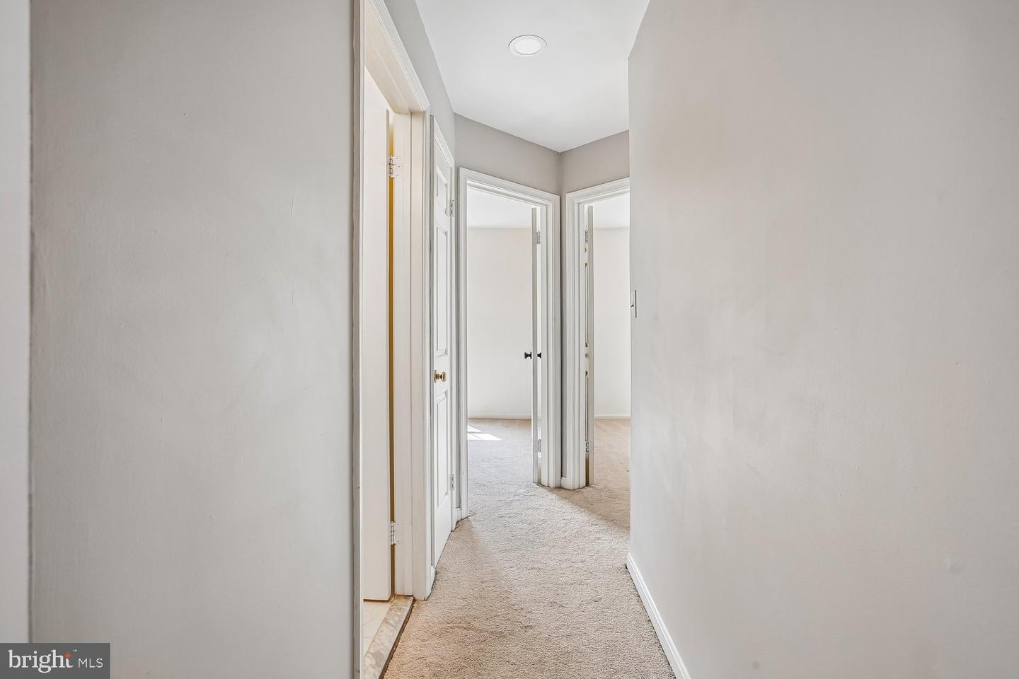 5944 Norham Dr Property Photo 29