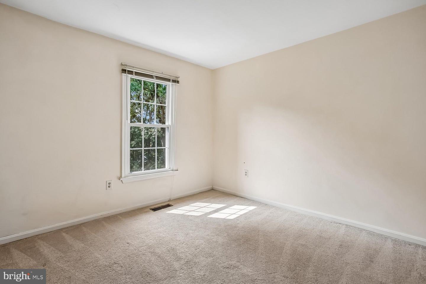 5944 Norham Dr Property Photo 41