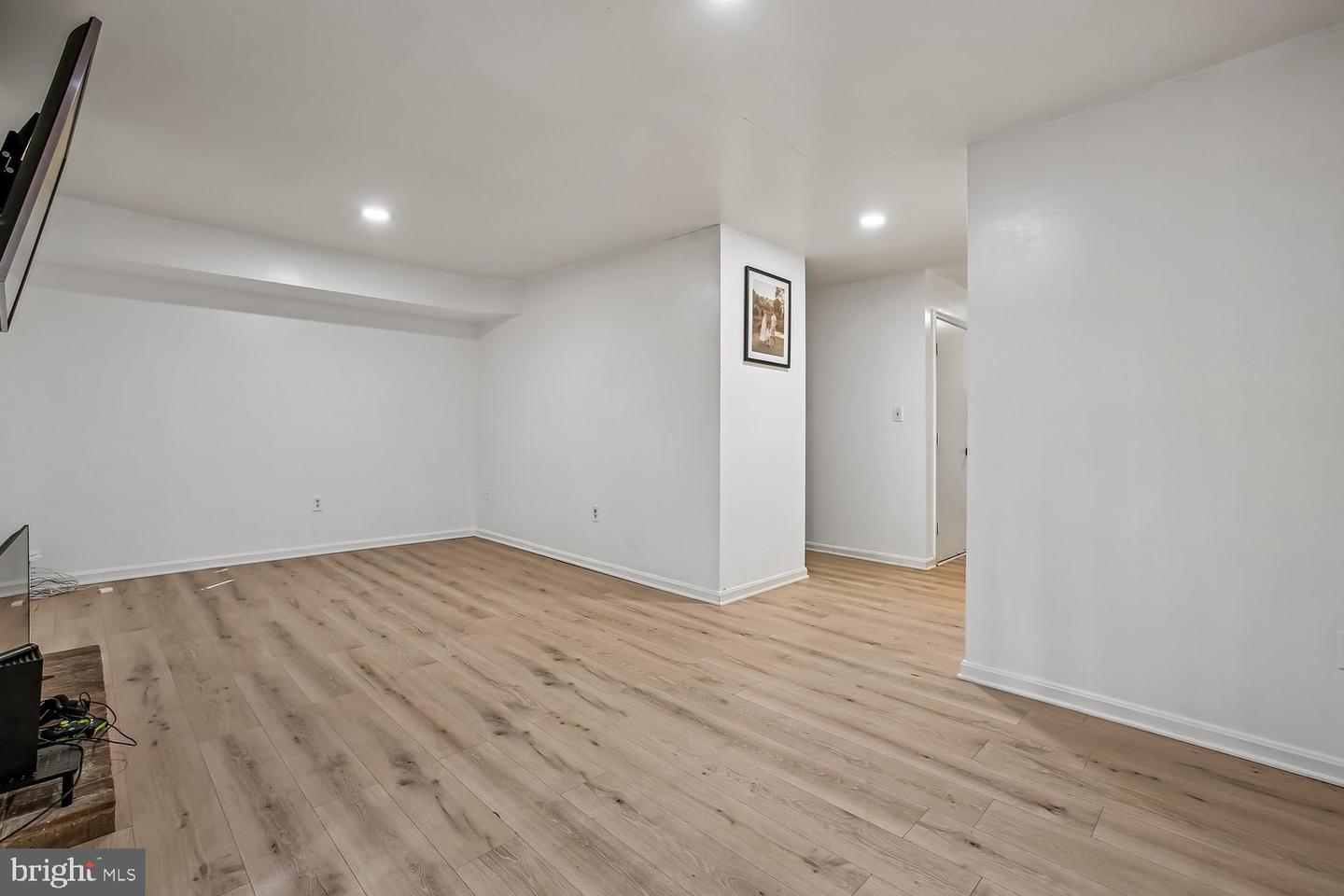 5944 Norham Dr Property Photo 48