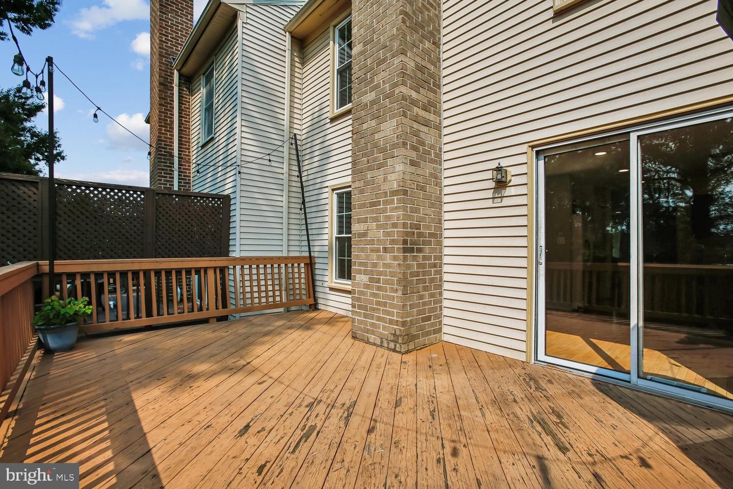 5944 Norham Dr Property Photo 57