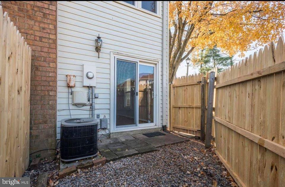 13817 Cabernet Ct Property Photo 15