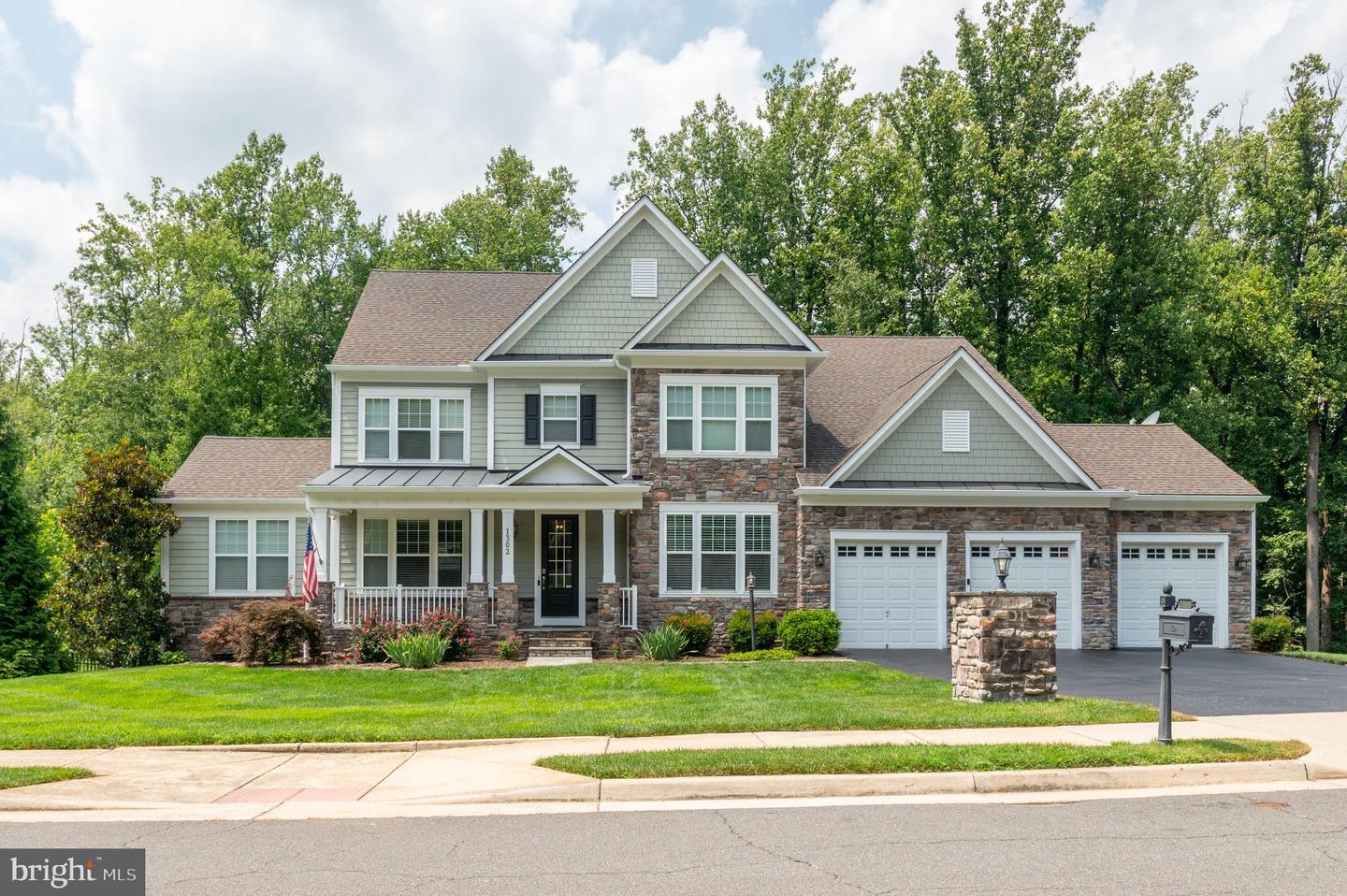 1302 Scotts Run Rd Property Photo 1