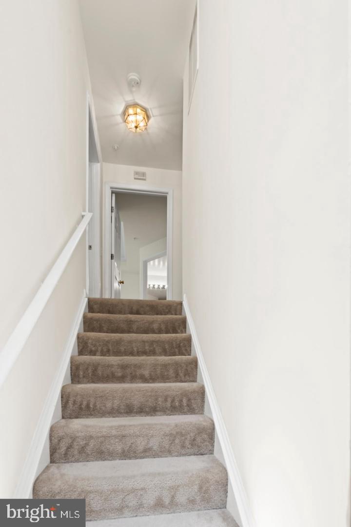 7014 Metropolitan Pl #302 Property Photo 13