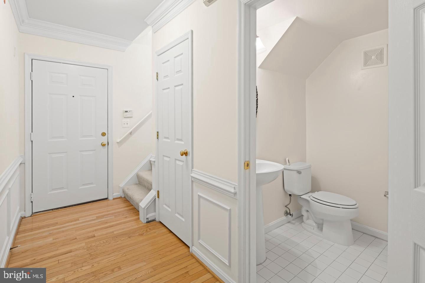 7014 Metropolitan Pl #302 Property Photo 21