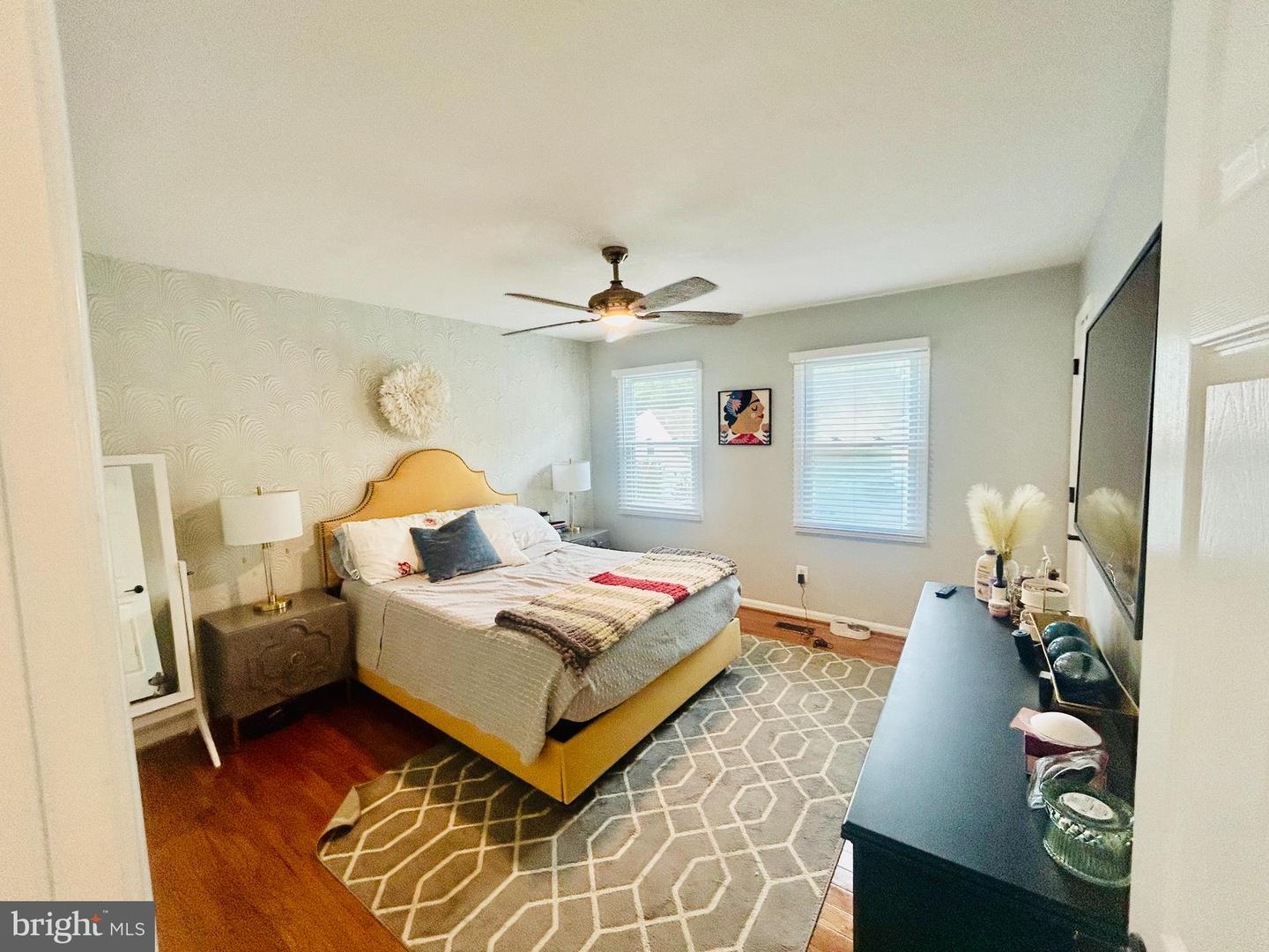 7735 Matisse Way Property Photo 10