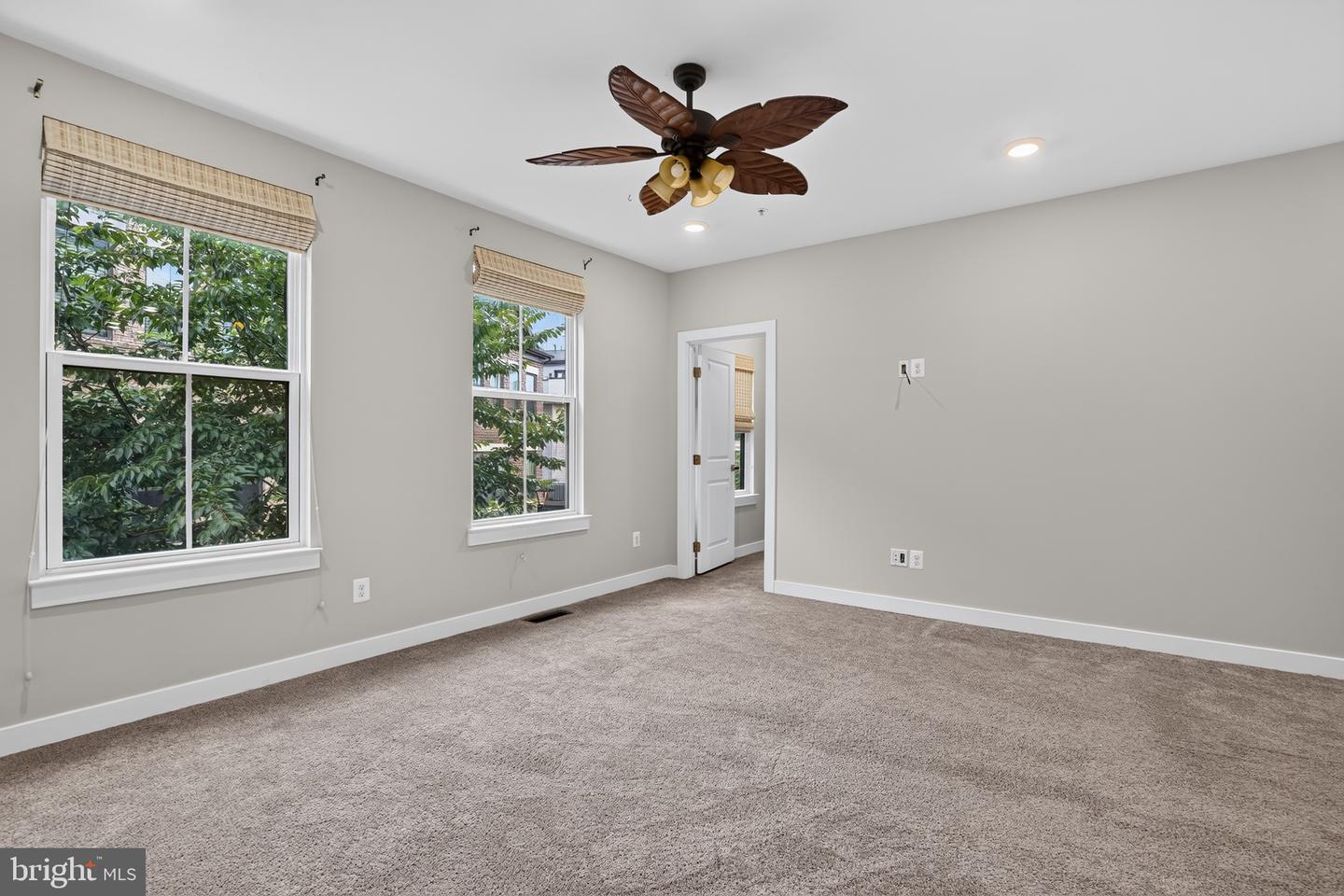 13246 Lake Woodland Way #5a Property Photo 18