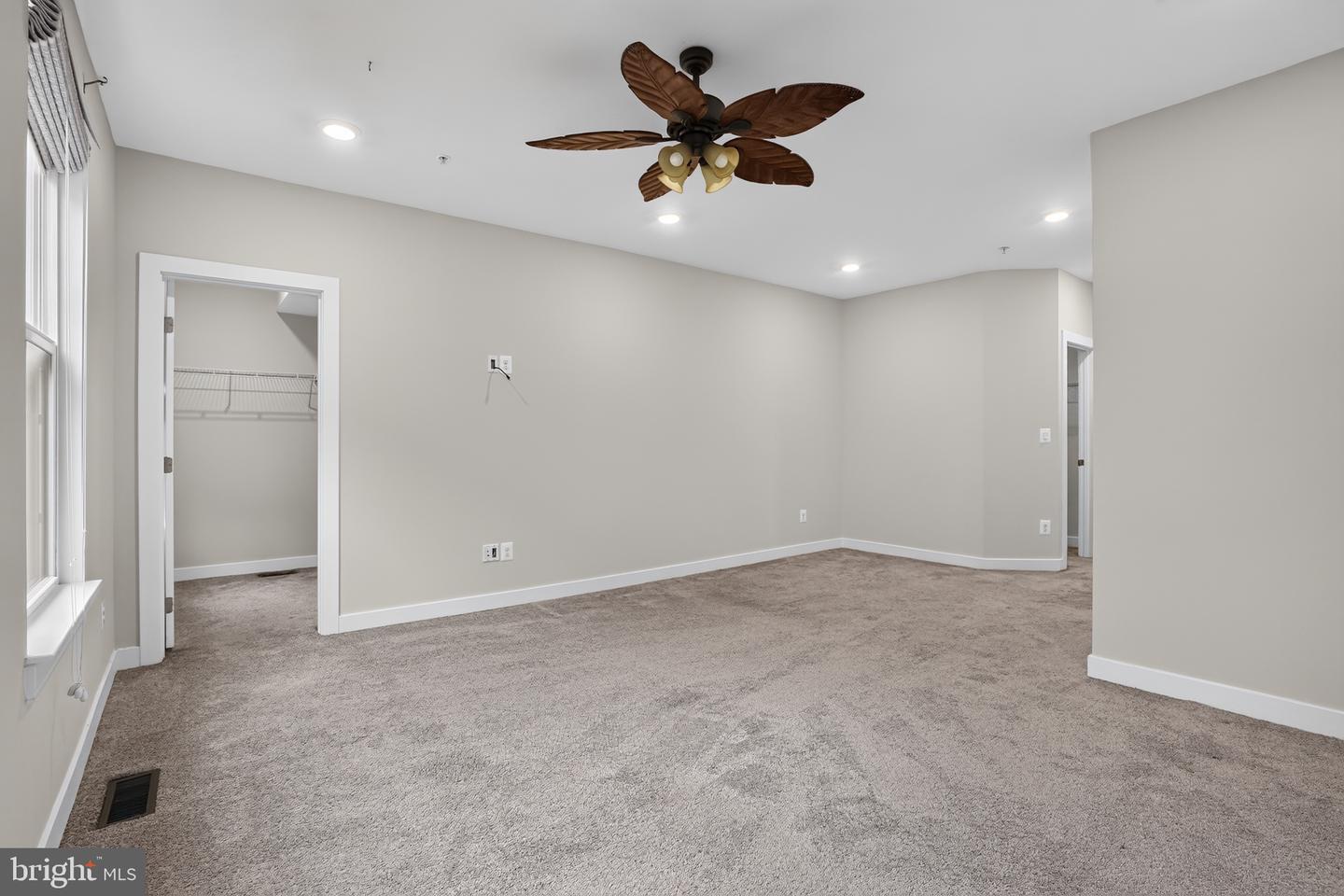 13246 Lake Woodland Way #5a Property Photo 21
