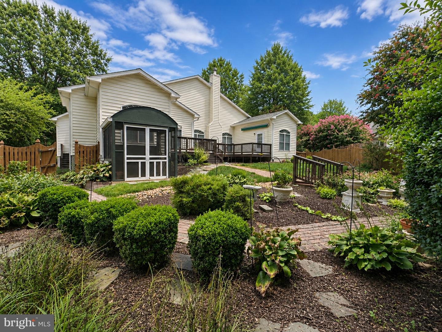 10799 Glen Mist Ln Property Photo 3