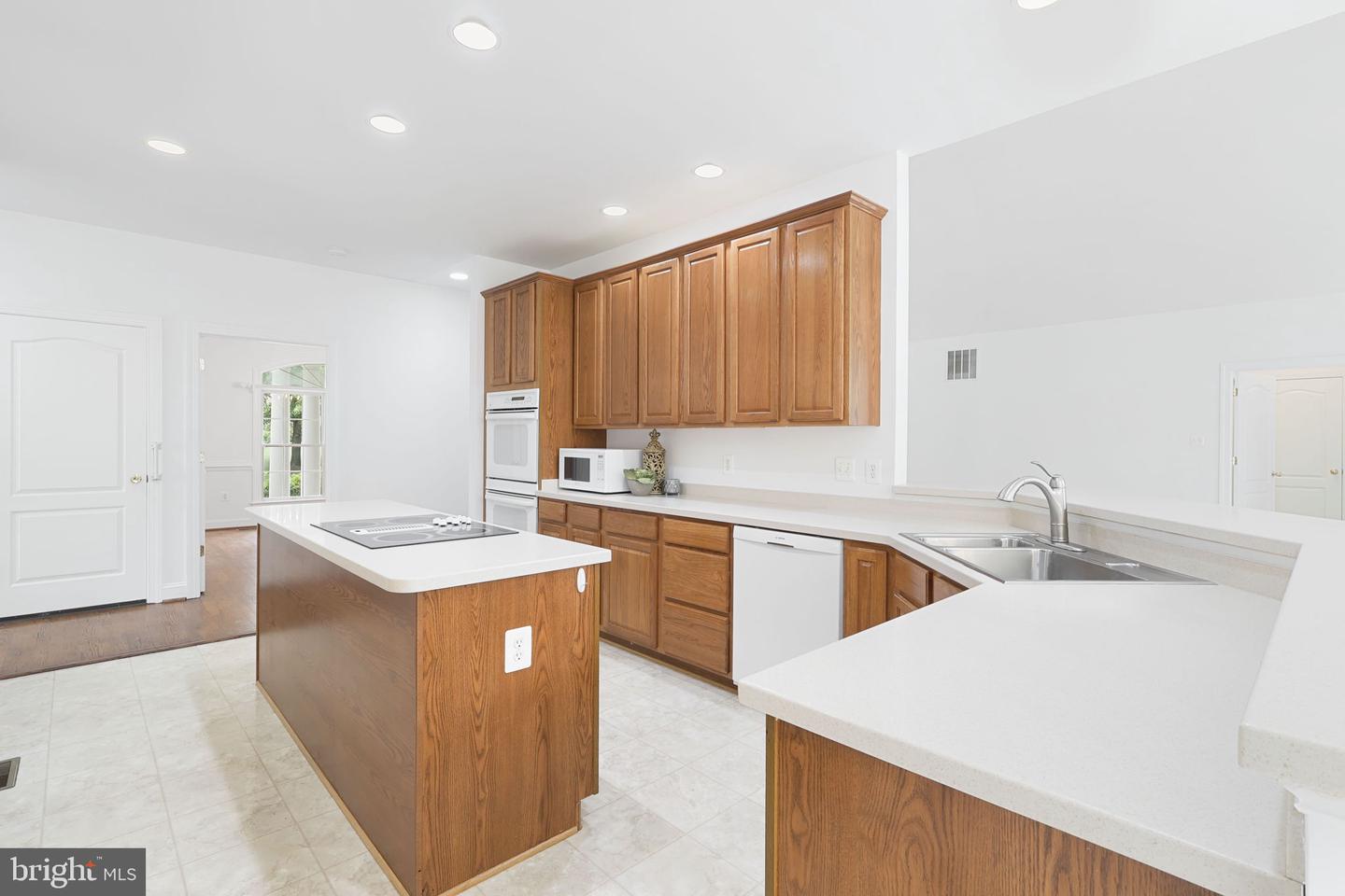 10799 Glen Mist Ln Property Photo 23