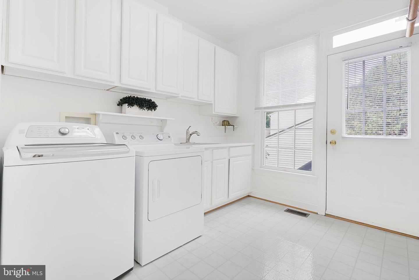10799 Glen Mist Ln Property Photo 59