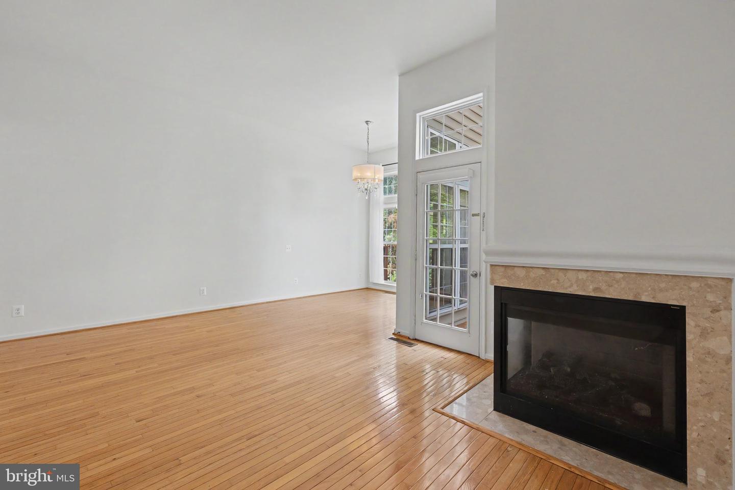 5438 Summer Leaf Ln Property Photo 17