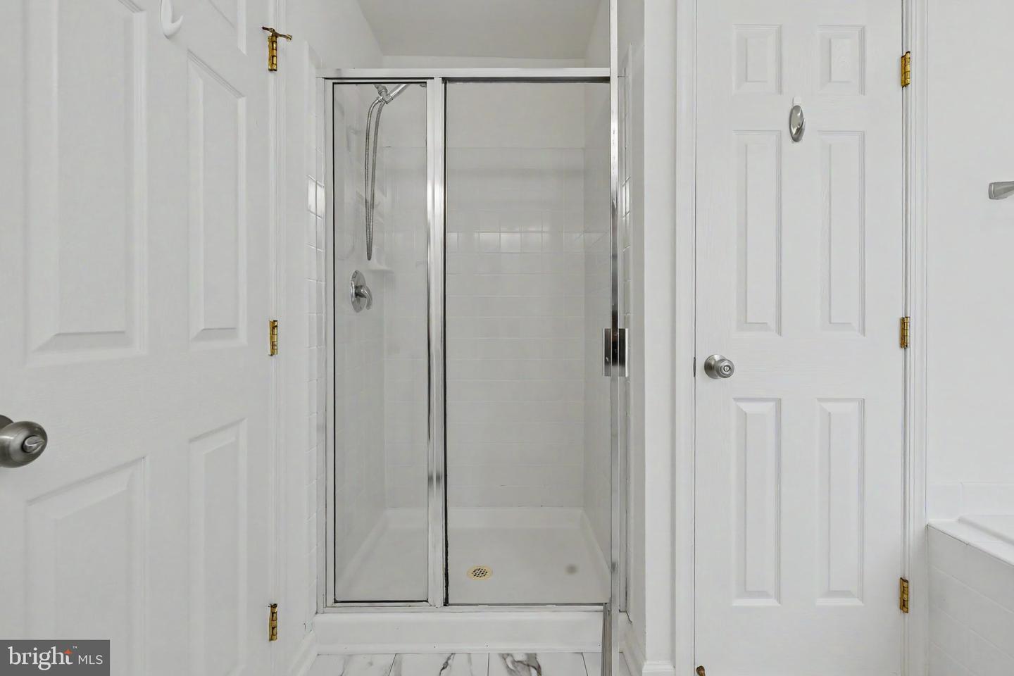 5438 Summer Leaf Ln Property Photo 28