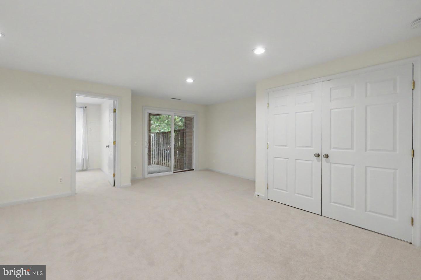 5438 Summer Leaf Ln Property Photo 37