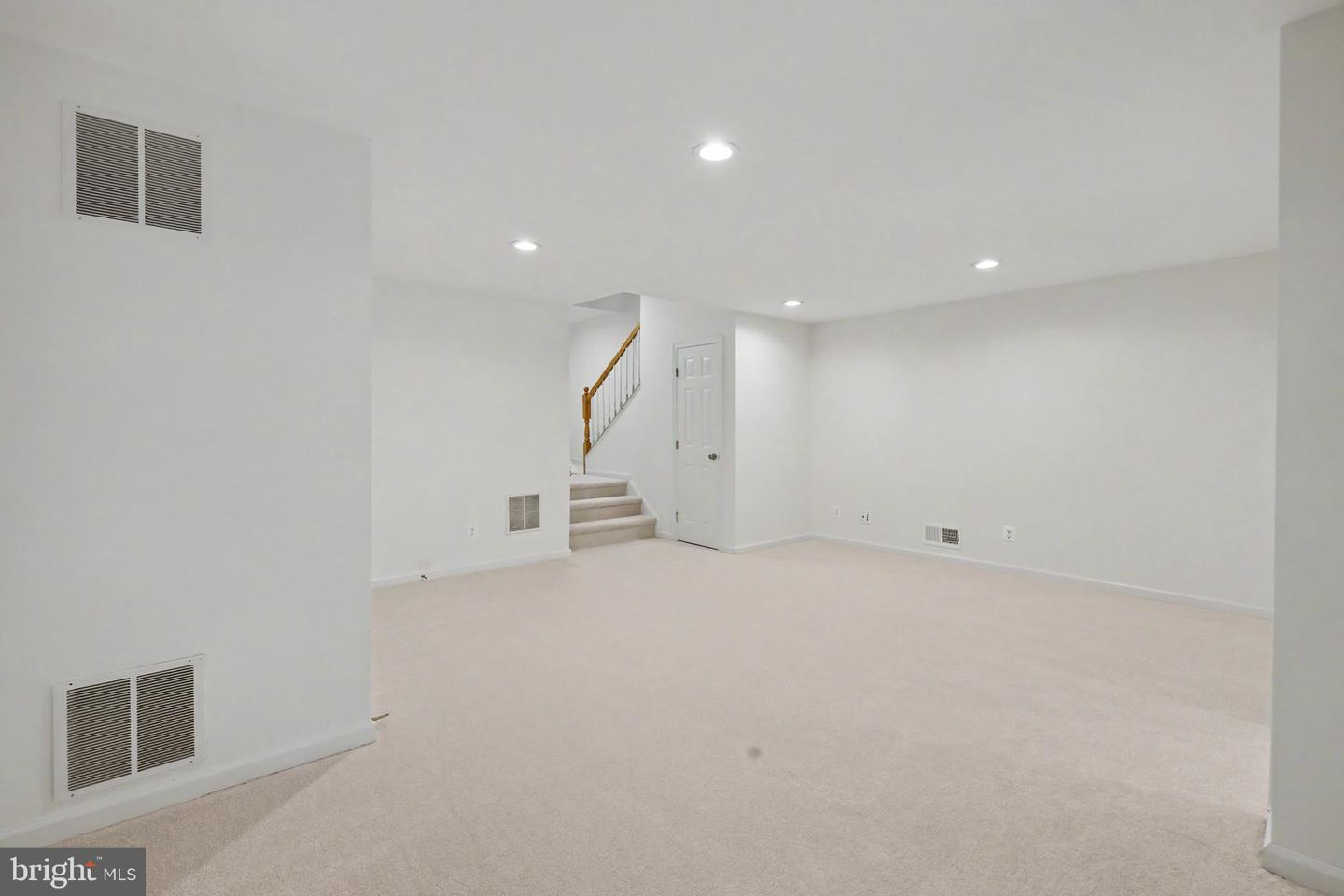 5438 Summer Leaf Ln Property Photo 38