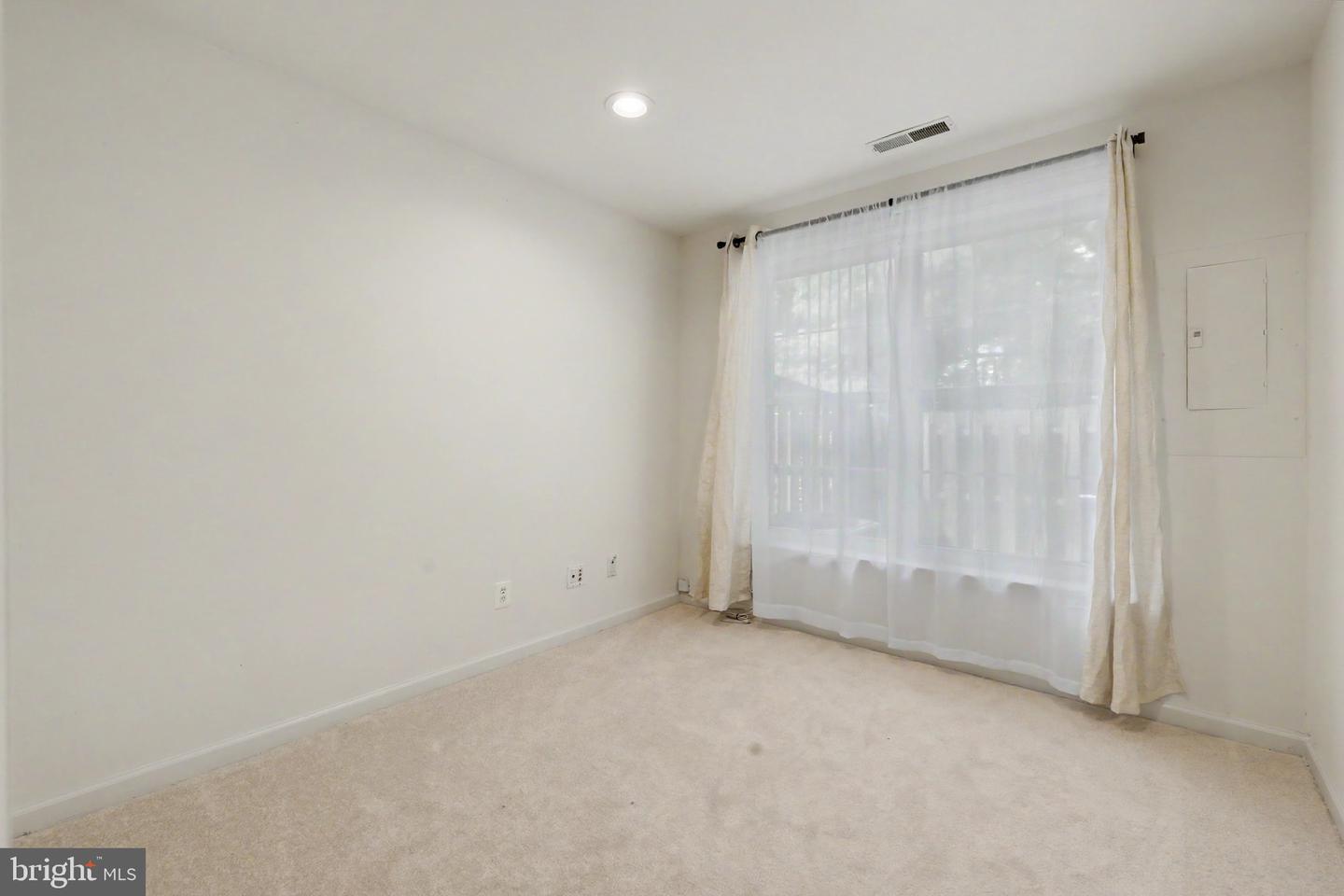 5438 Summer Leaf Ln Property Photo 39