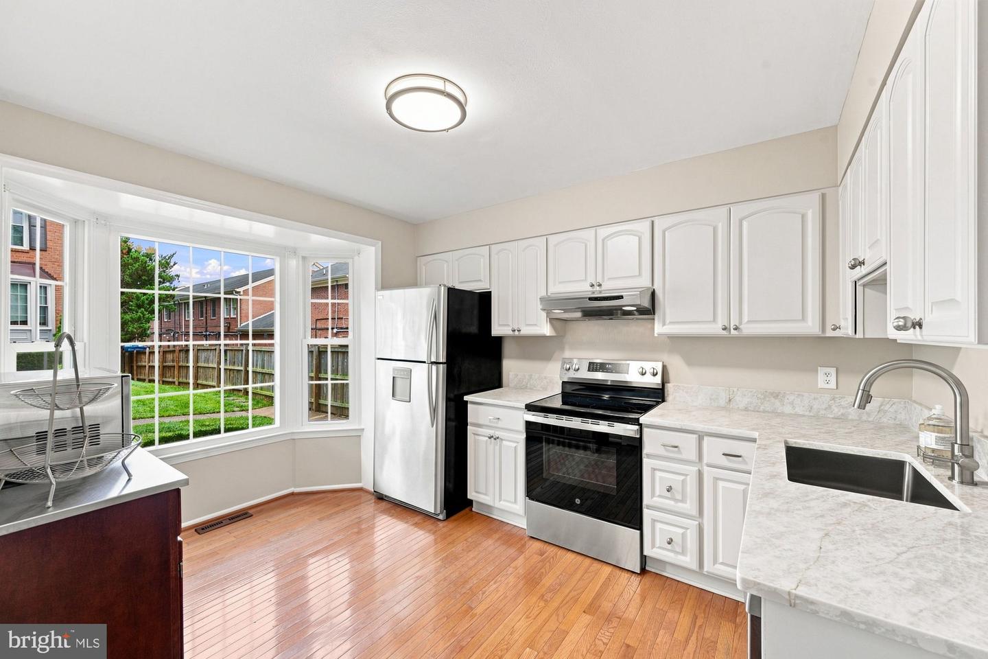558 Windover Ave Nw Property Photo 4