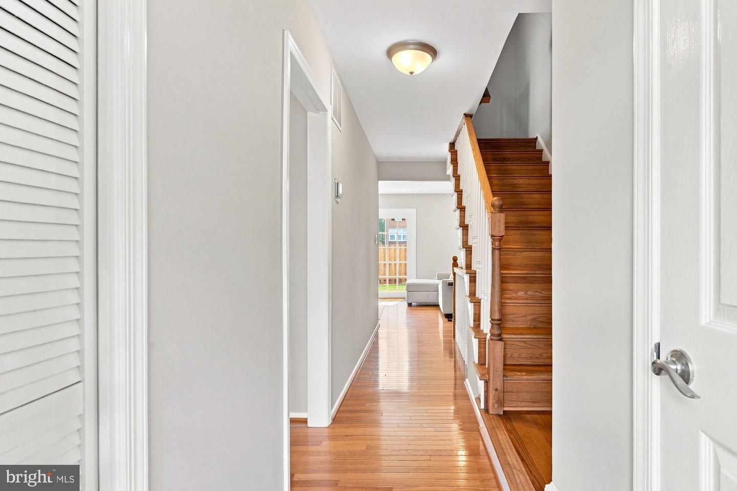 558 Windover Ave Nw Property Photo 6