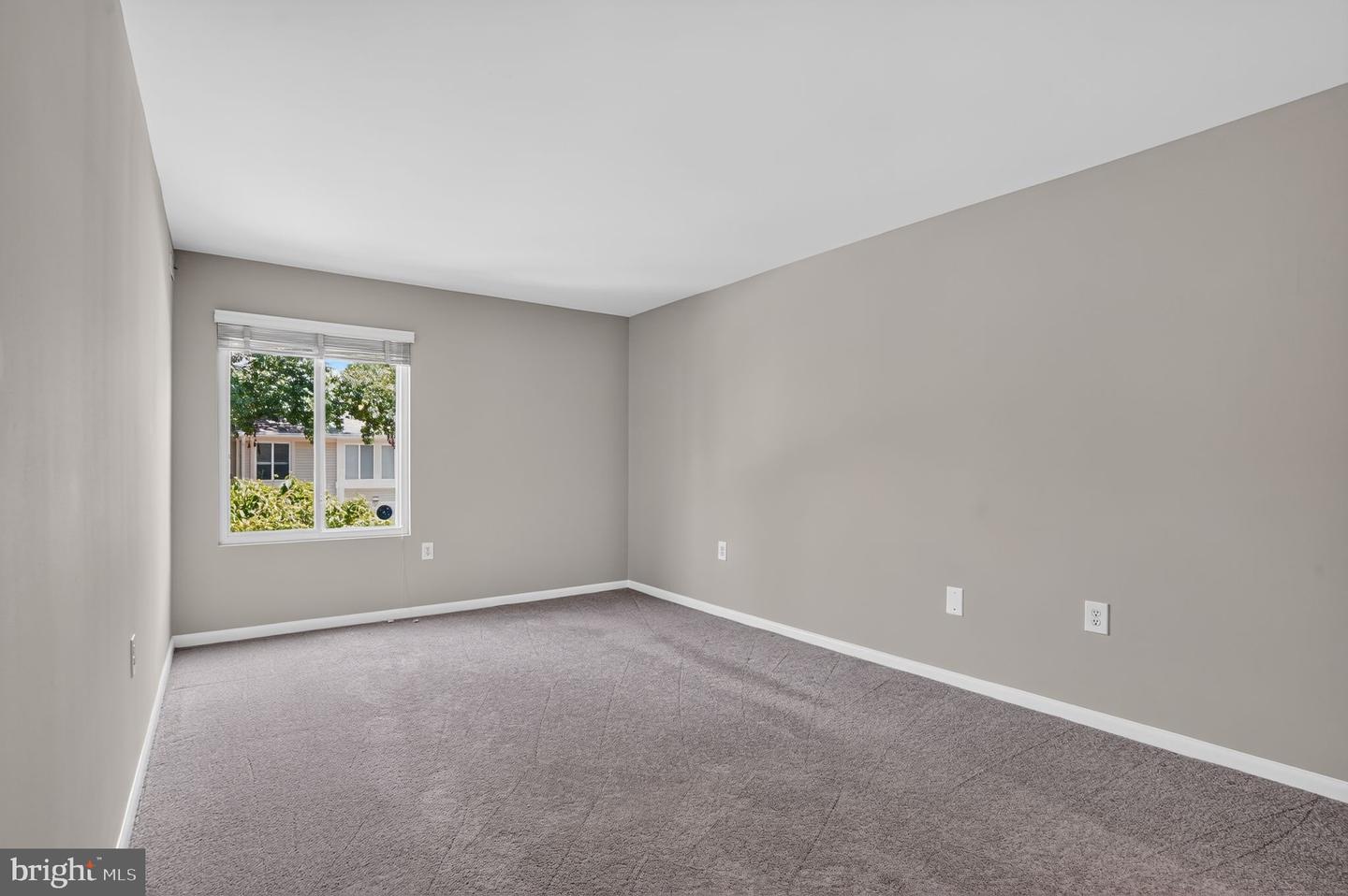 10330 Luria Commons Ct #2e Property Photo 28