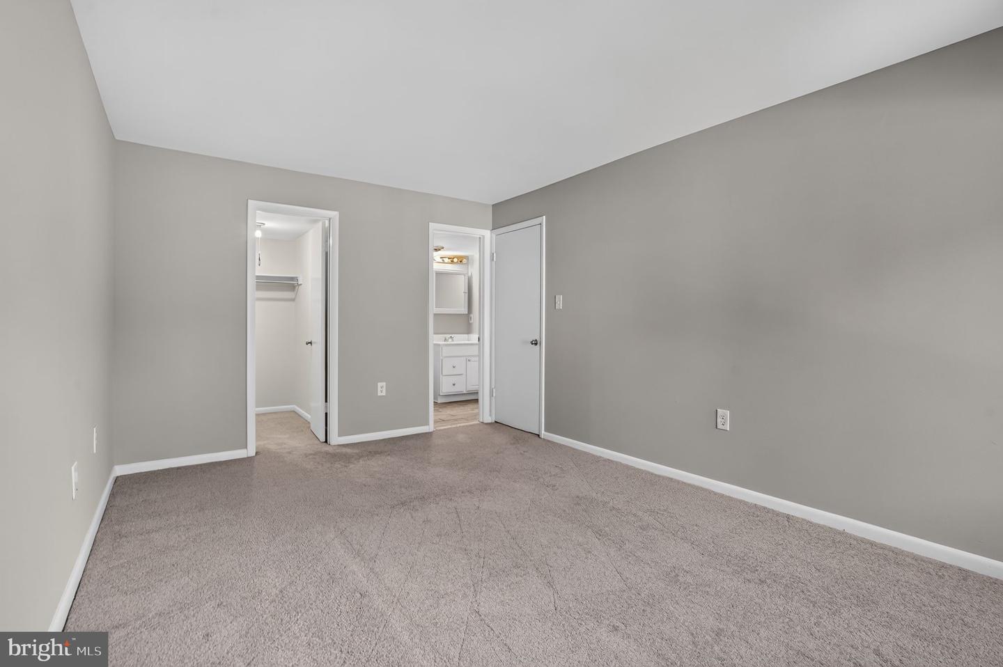 10330 Luria Commons Ct #2e Property Photo 32