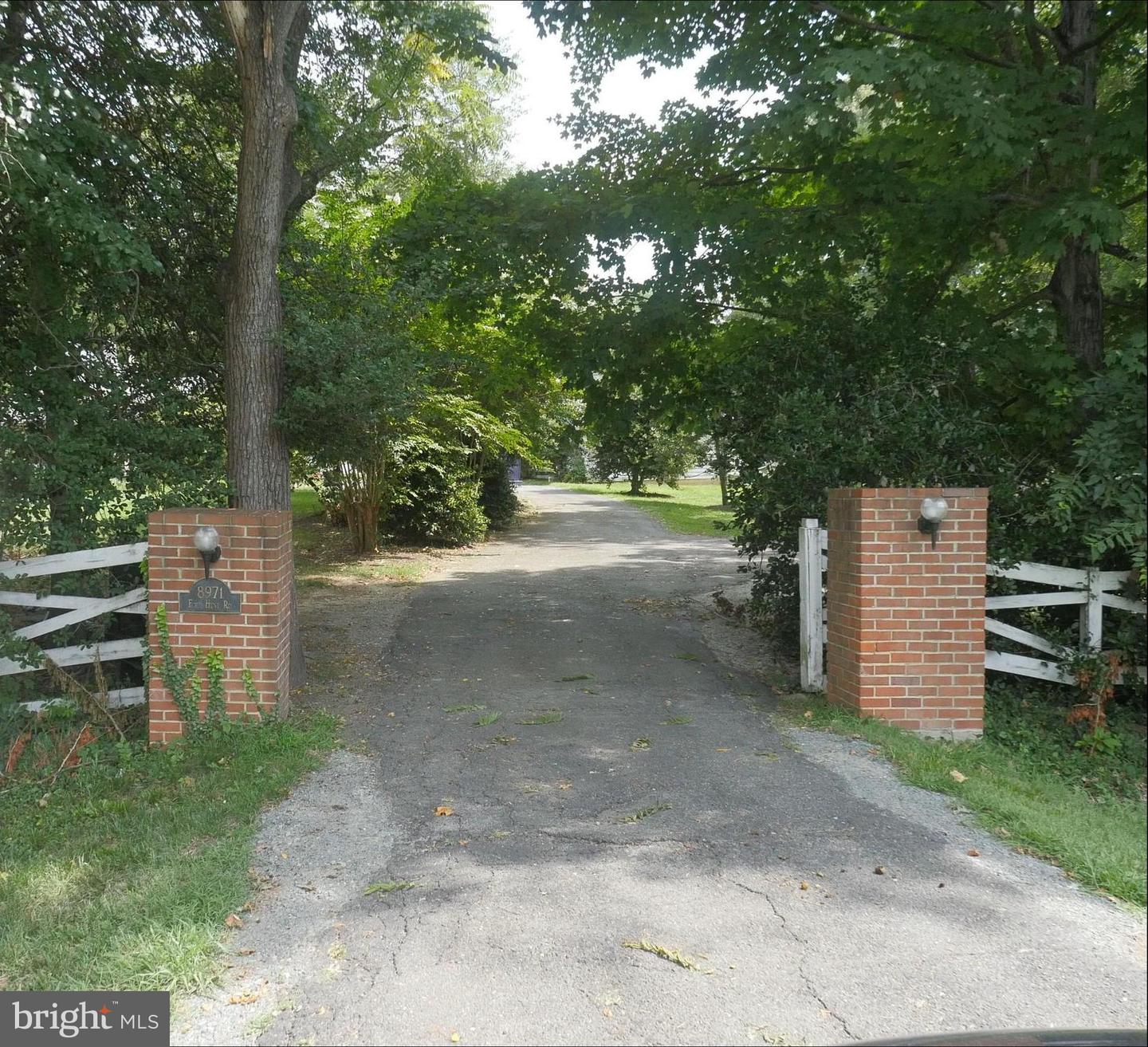 8971 Fort Hunt Rd Property Photo 1
