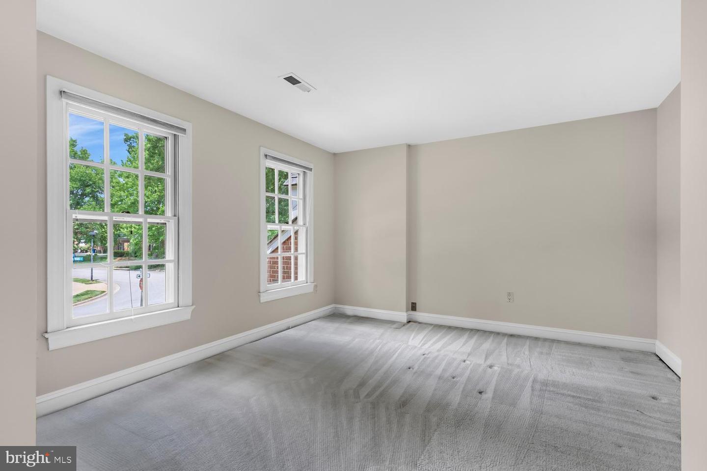 9400 Ludgate Dr Property Photo 41