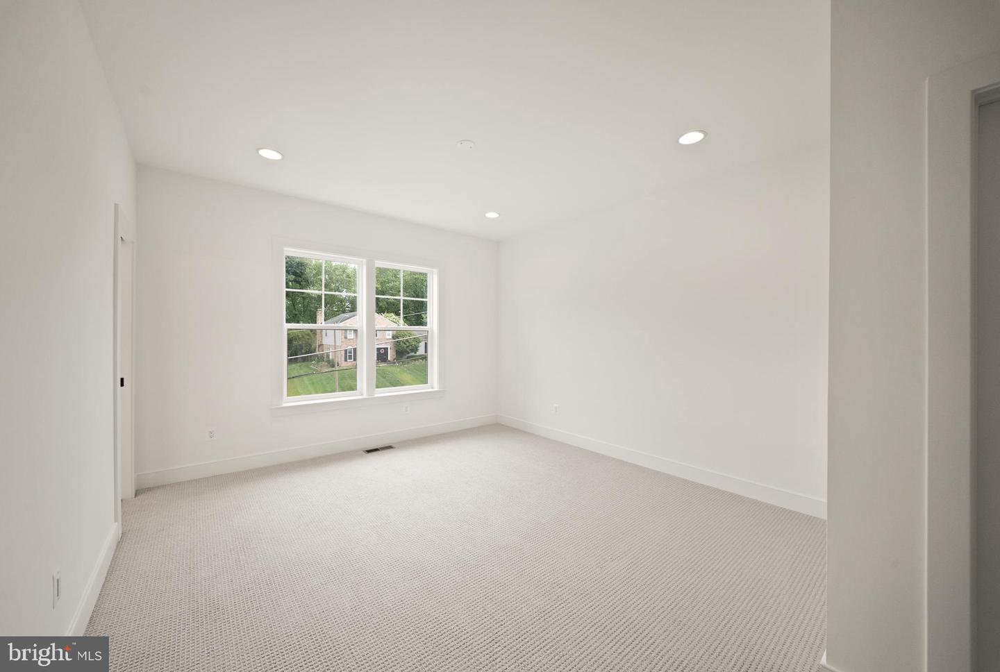 9437 Old Courthouse Rd Property Photo 57