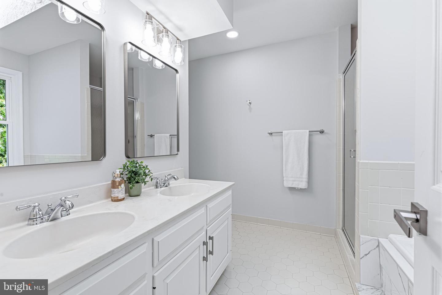 2067 Van Tuyl Pl Property Photo 25