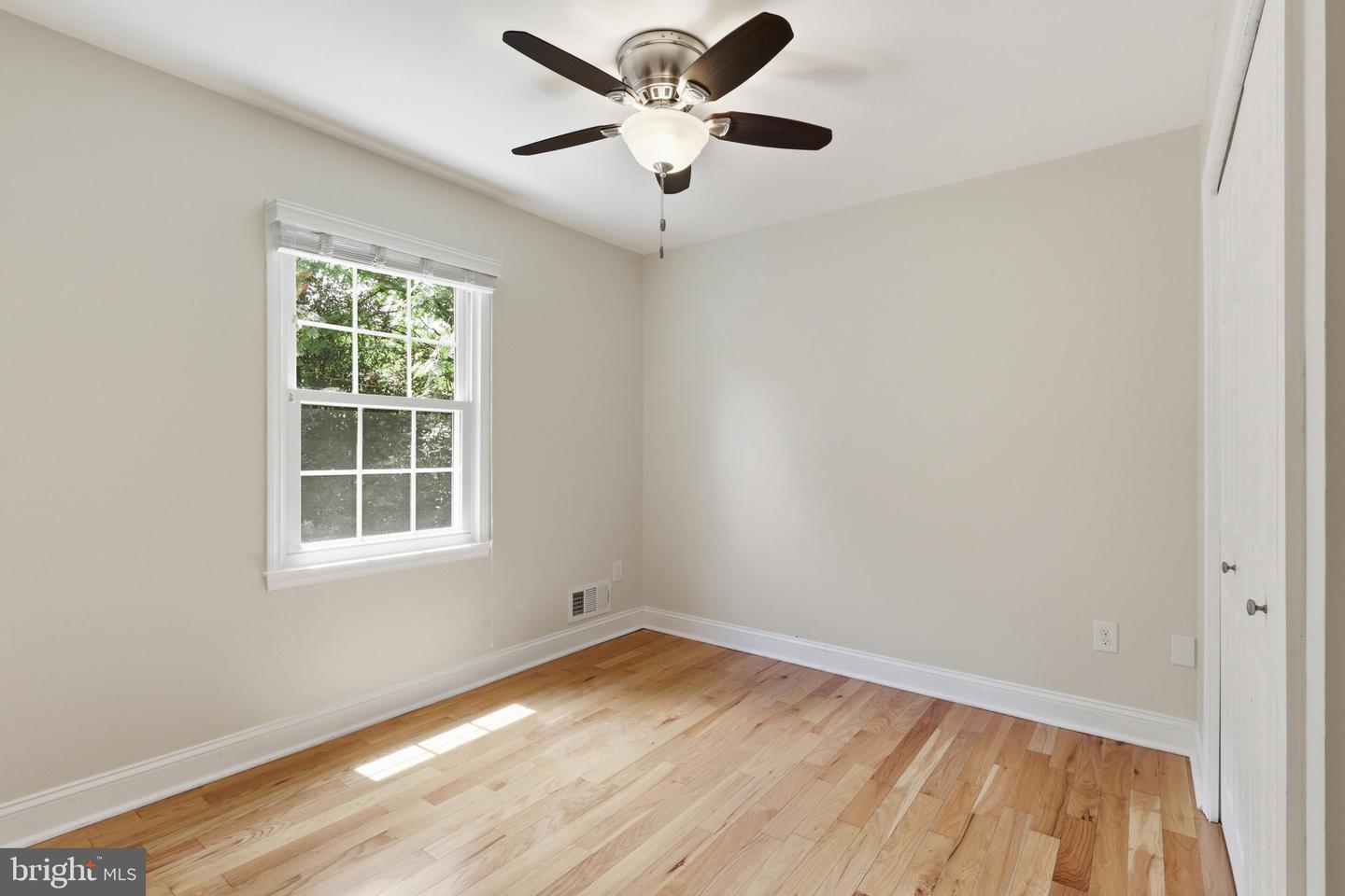 12348 Coleraine Ct Property Photo 28