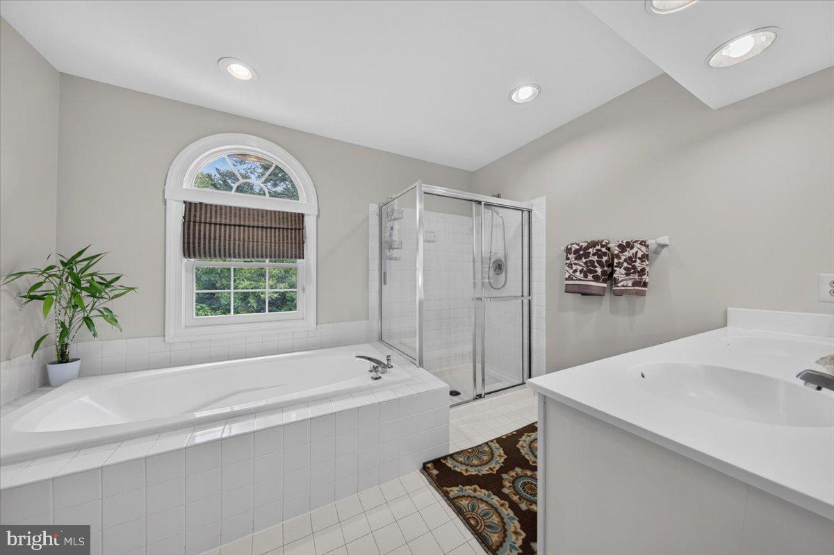 6300 Lee Forest Path Property Photo 35