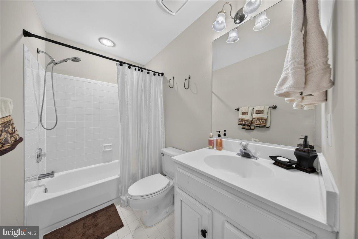 6300 Lee Forest Path Property Photo 42