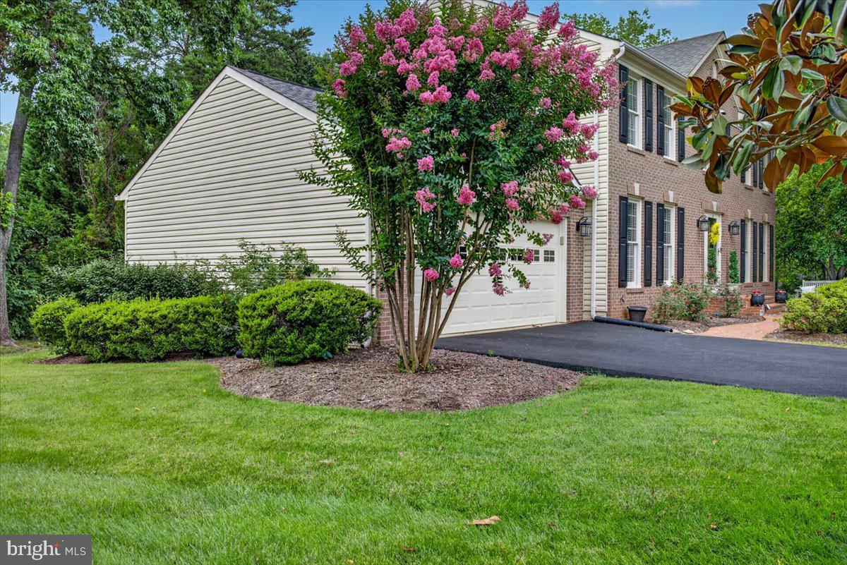 6300 Lee Forest Path Property Photo 46