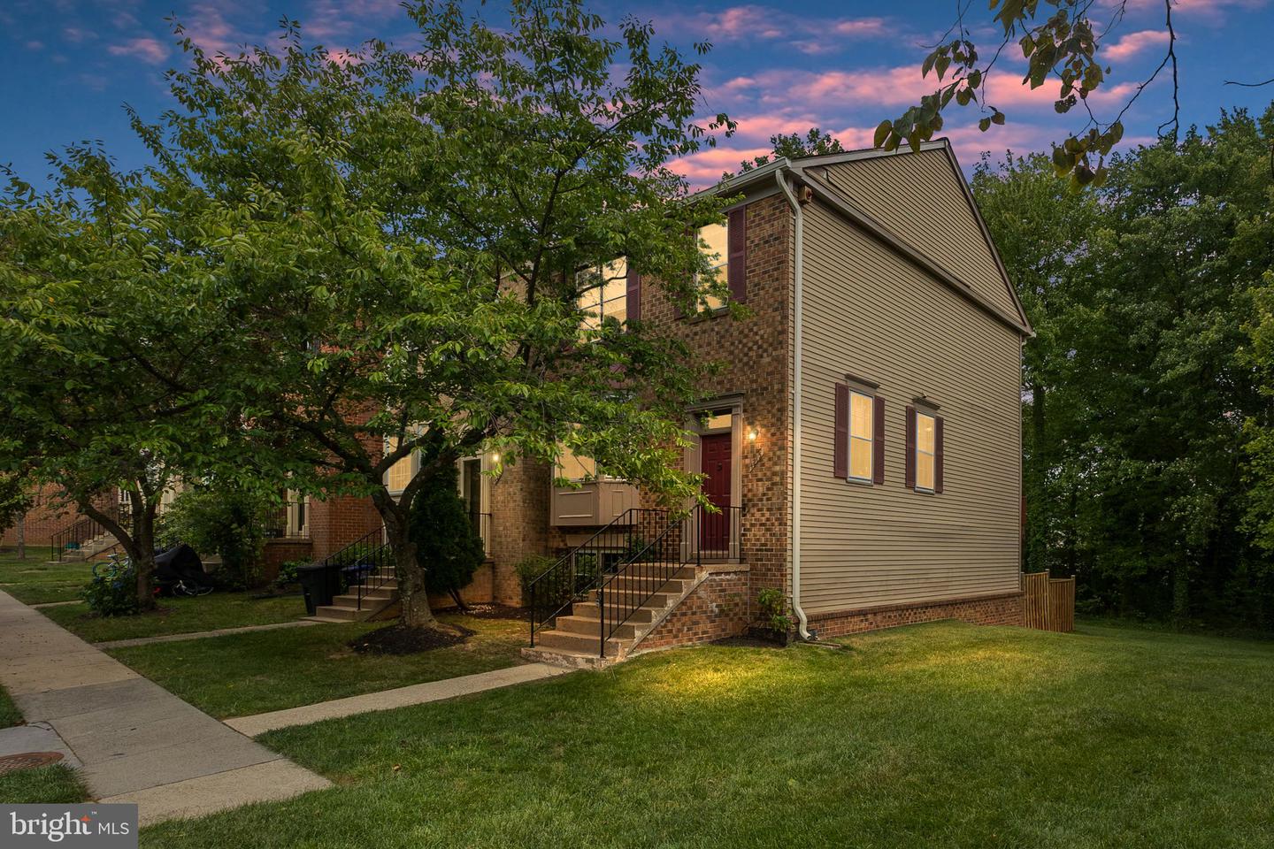 4215 SLEEPY LAKE DR