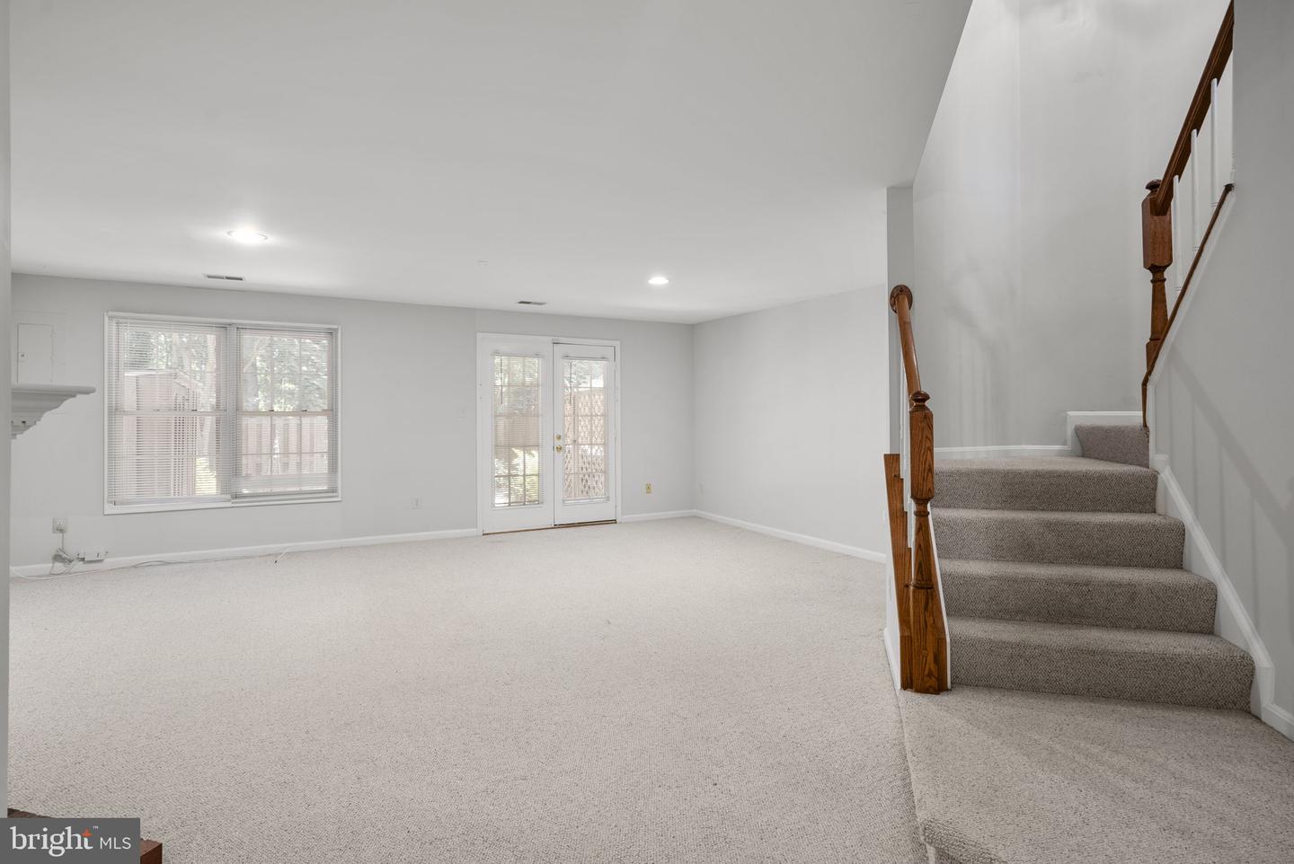 6631 Thurlton Dr Property Photo 23