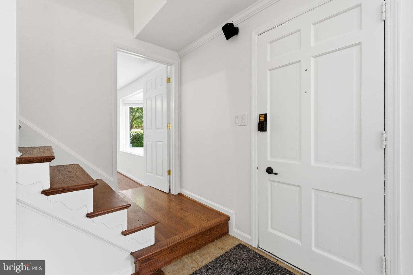 8923 Cromwell Property Photo 19
