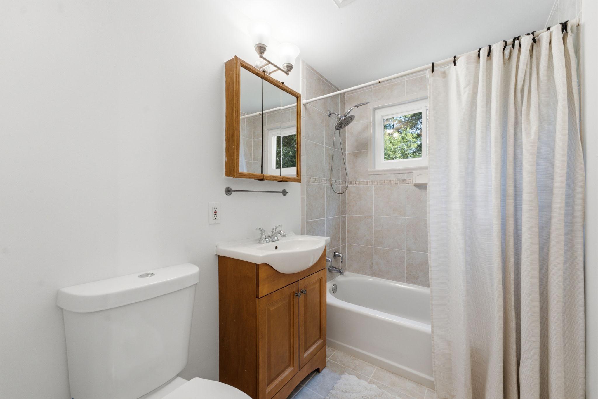 8923 Cromwell Property Photo 23