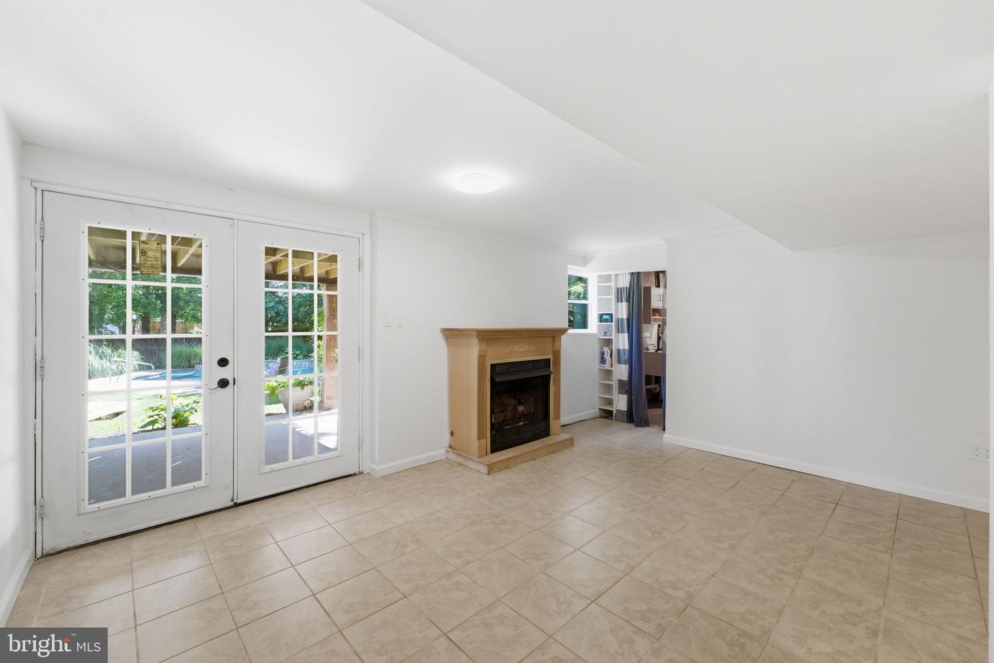 8923 Cromwell Property Photo 35
