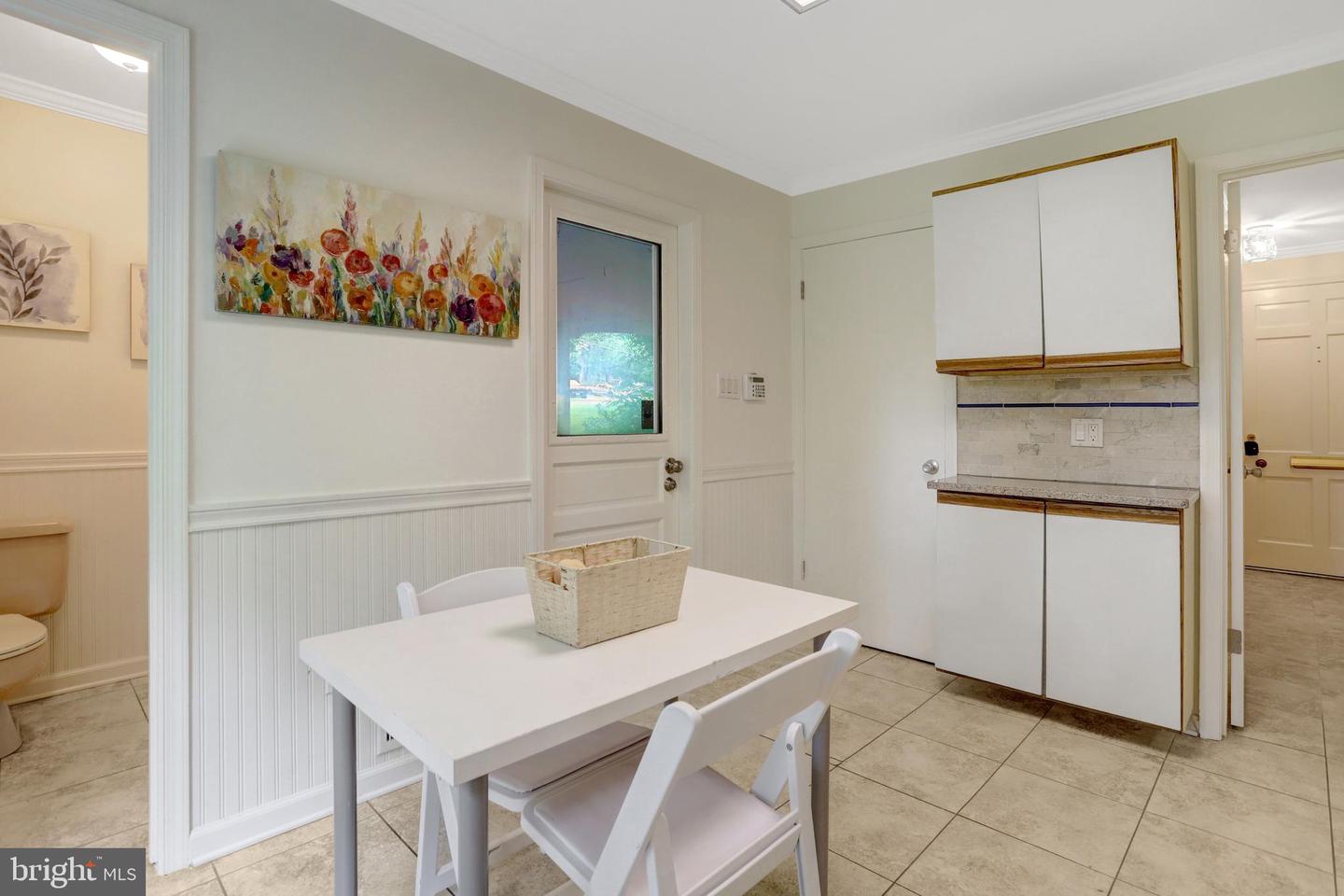 8447 Thames St Property Photo 19