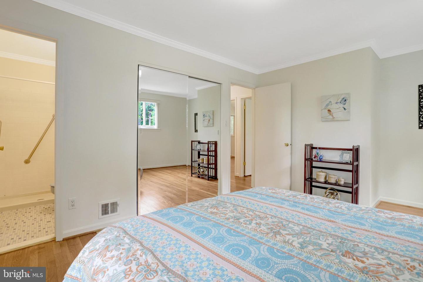 8447 Thames St Property Photo 28