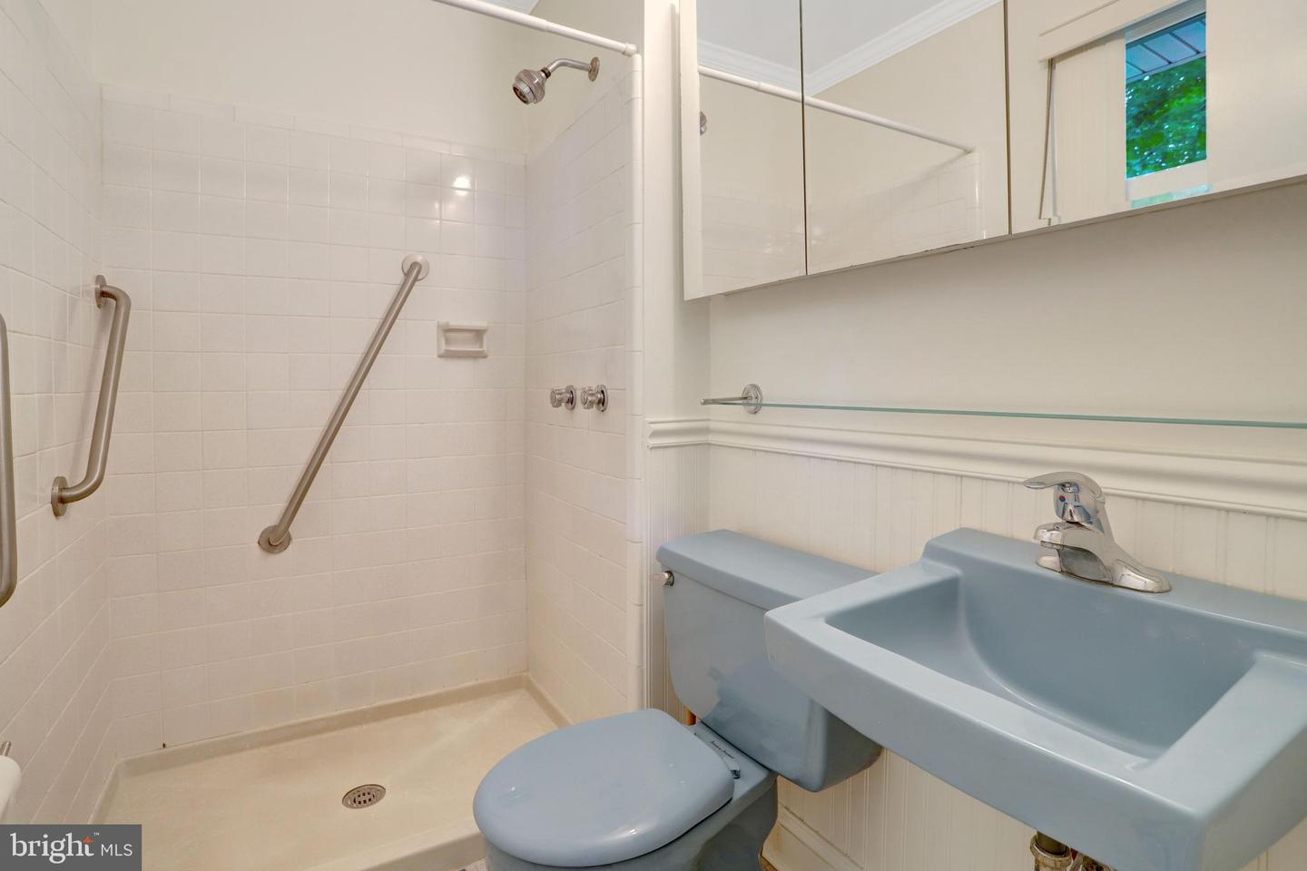 8447 Thames St Property Photo 29