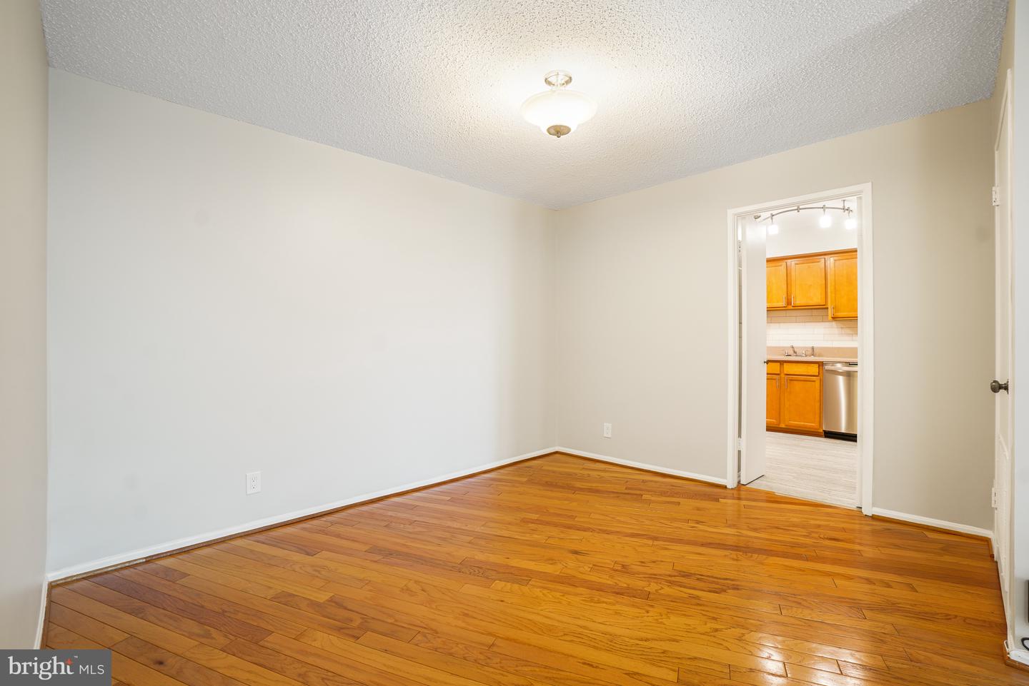 5904 Mount Eagle Dr #711 Property Photo 14