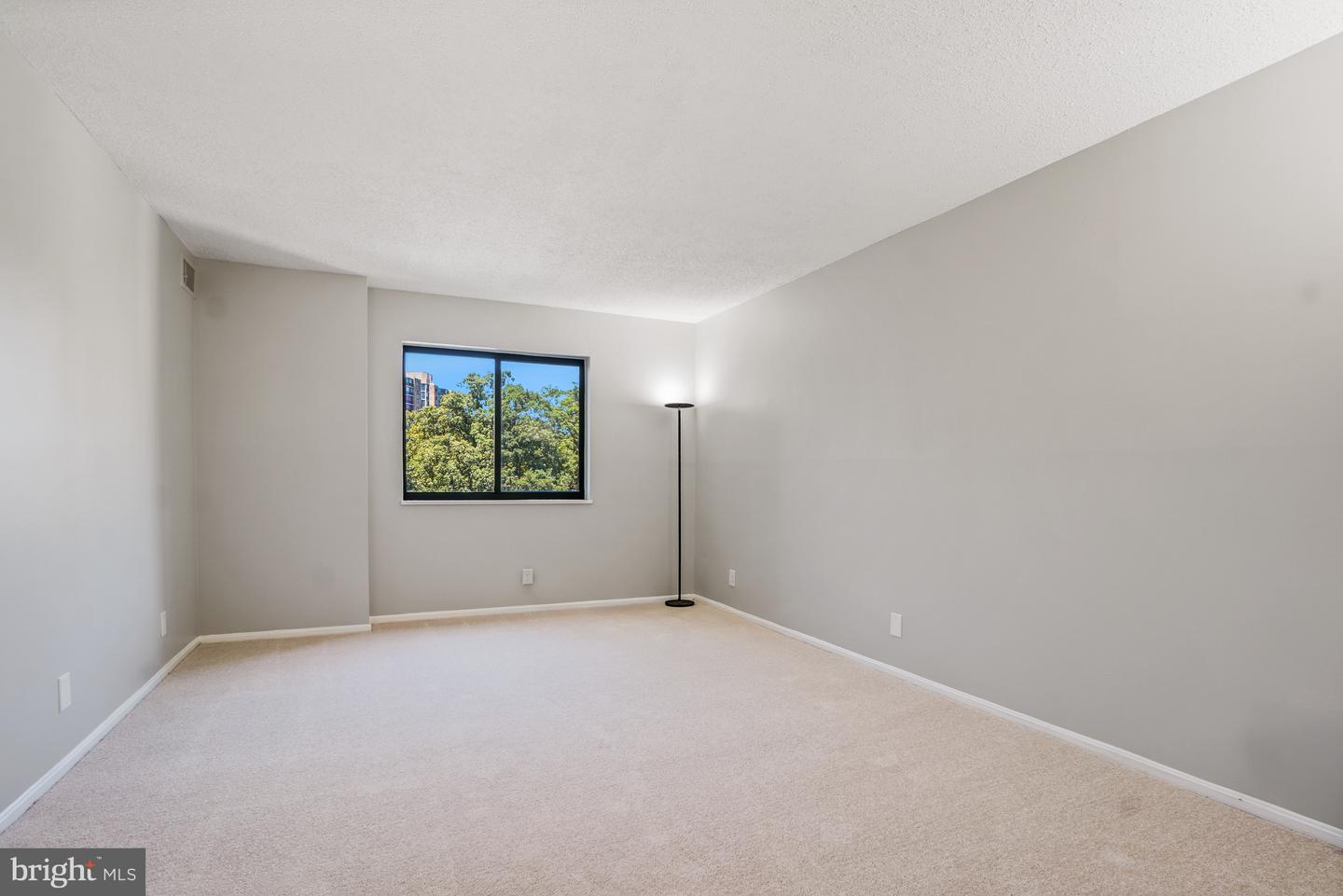5904 Mount Eagle Dr #711 Property Photo 20
