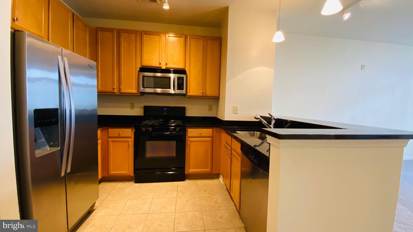 2665 Prosperity Ave #307 Property Photo 4