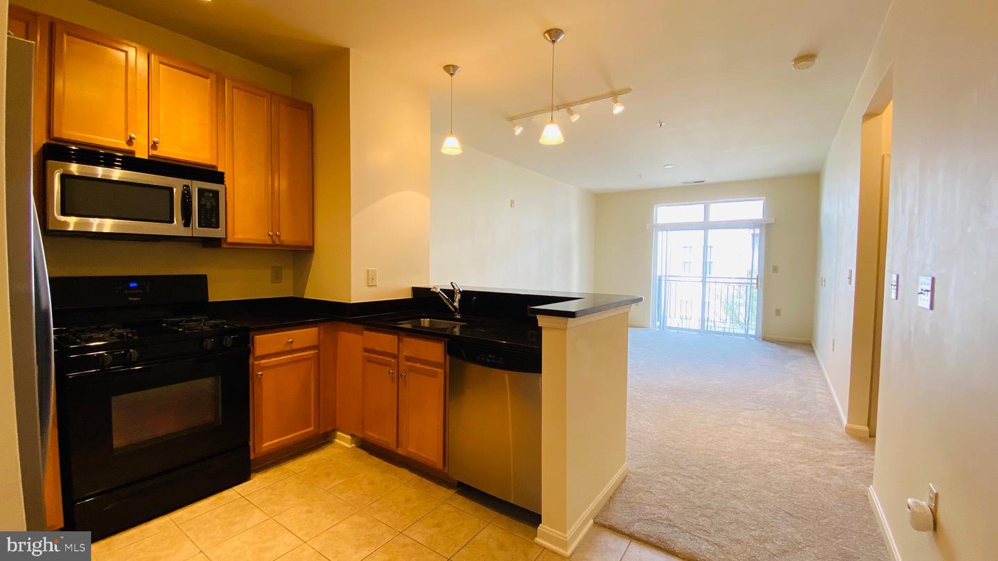 2665 Prosperity Ave #307 Property Photo 6