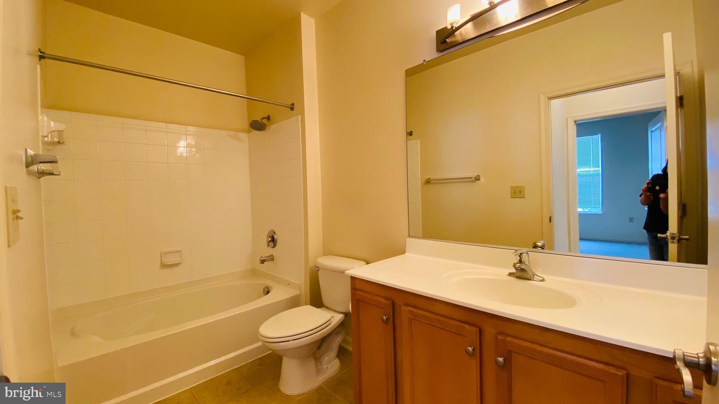 2665 Prosperity Ave #307 Property Photo 11