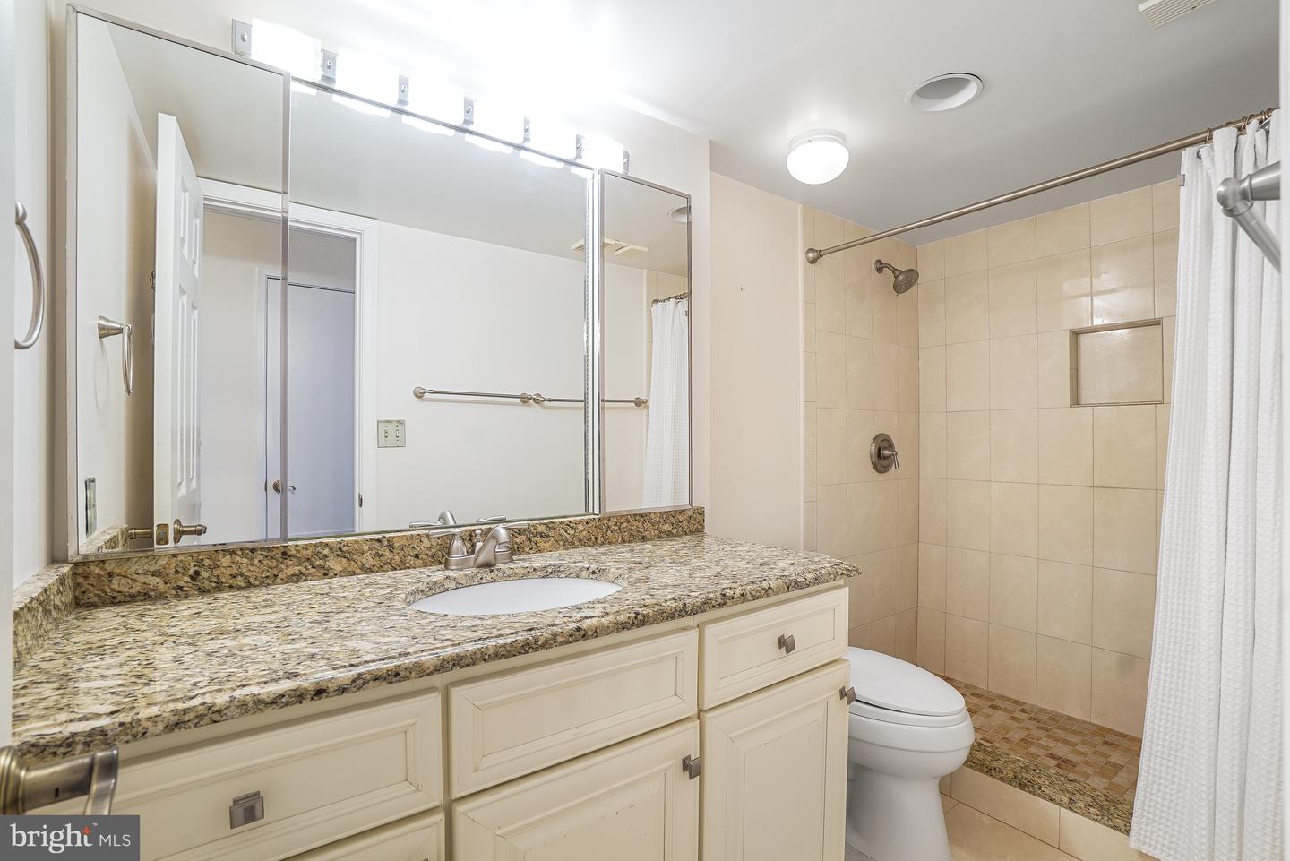 5904 Mount Eagle Dr #1214 Property Photo 43