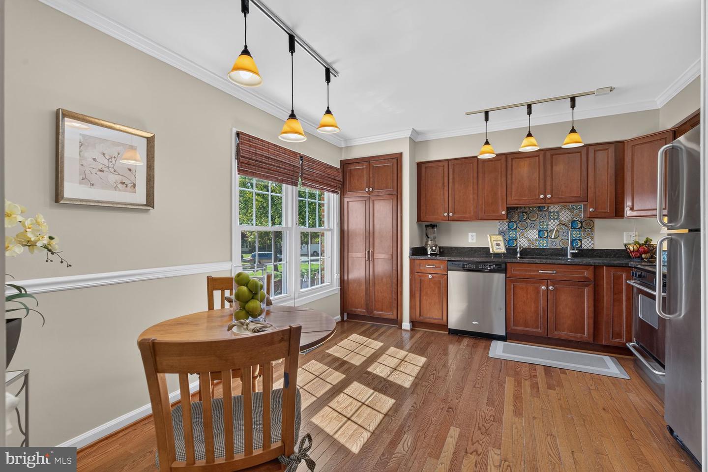 8449 Lakinhurst Ln Property Photo 14